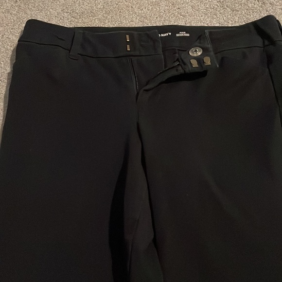 Old Navy Pixie Pant size 0 - Picture 4 of 6